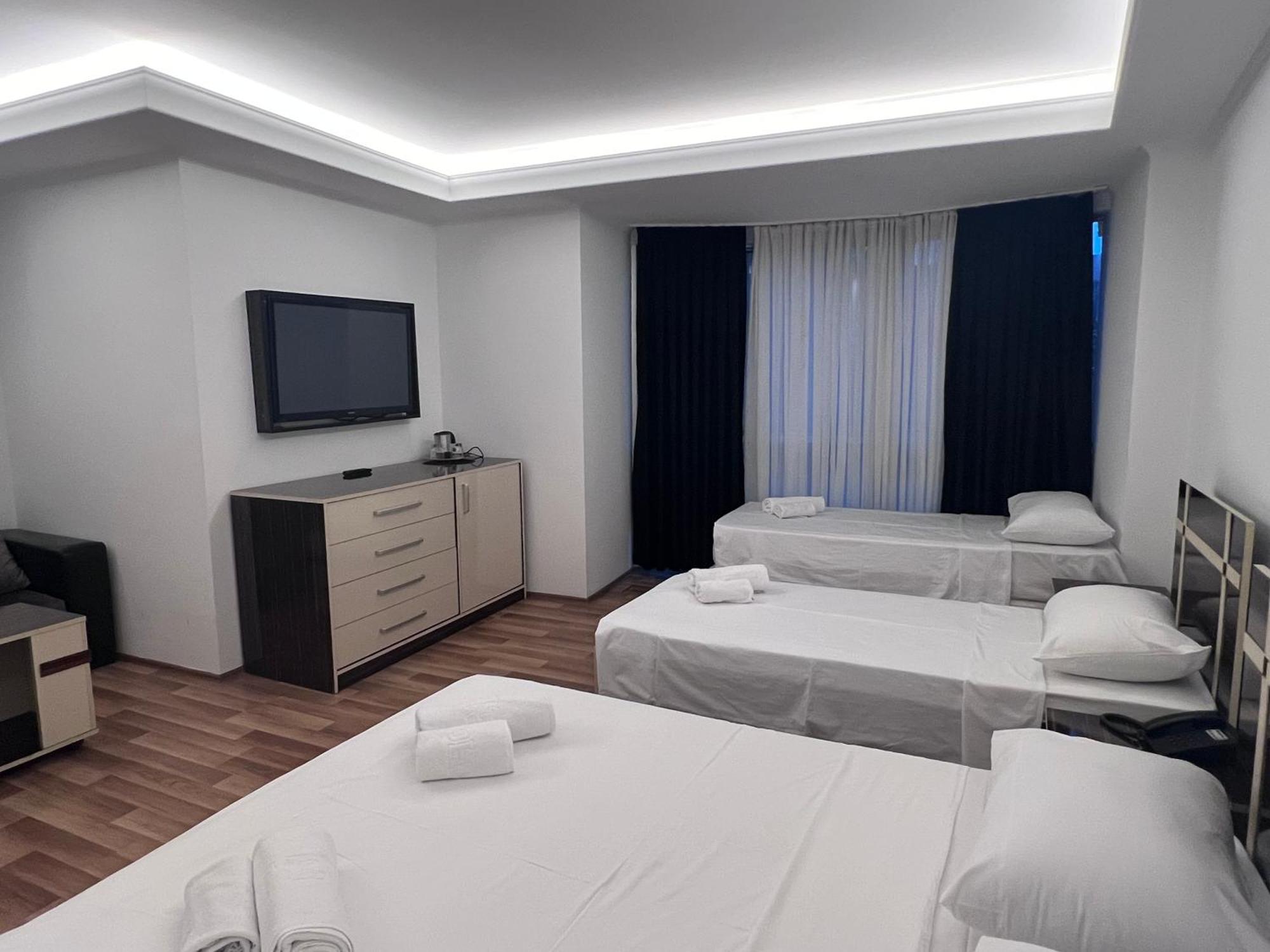 Hotel Argo Батумі Екстер'єр фото