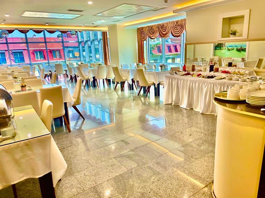 Hotel Argo Батумі Екстер'єр фото